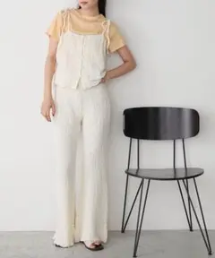 【forksy.】シャーリング　ビスチェ　フレアパンツ　セット　オフホワイト