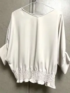 ベージュ スモック風 デザイン 7分袖ブラウス M