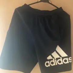 adidas ブラックショートパンツAV1008 09/I8