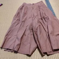 ユニクロブラウン プリーツ入り キュロットパンツ