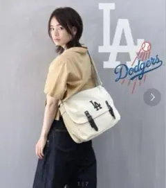MLB LA Dodgers メッセンジャーバッグ クリーム色