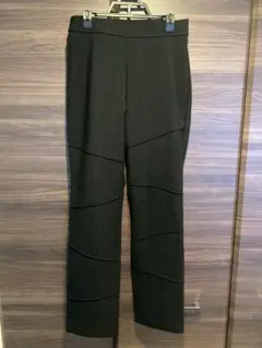 (28)黒のストレートパンツ Mサイズ