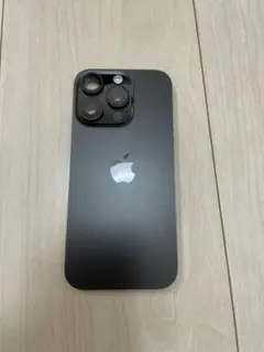 iphone16pro ブラック 背面パネル　純正美品