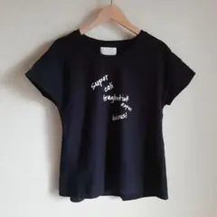 PARADIS TERRE ロゴプリント&刺繍バックフレアTシャツ黒ブラック半袖