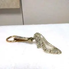 新品未使用!!　クリスタルハイヒール型キーホルダー