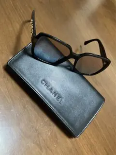 CHANEL シャネル サングラス レディース メンズ 銀座 メガネ ロゴ 立体