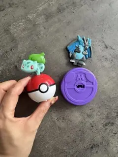 ハッピーセット　ポケモン　第二弾　メガリザードンX フシギダネ　セット売り
