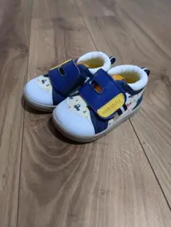 ☆試着のみ美品 キッズシューズ　13㎝　西松屋