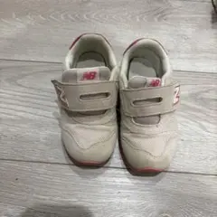 New Balance キッズシューズ 15cm ベージュ