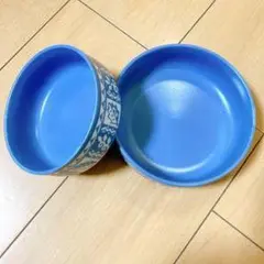 青い装飾的な模様のボウル2個セット