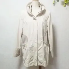 【ルイテミス】（XL）ベージュ マウンテンパーカー・フード無し・切替美ライン