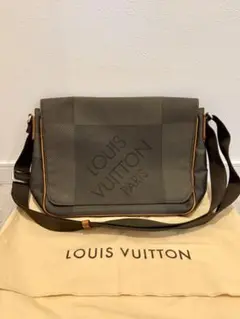 Item thumbnail for item 11368a59-235b-495e-9703-27e0eb529012