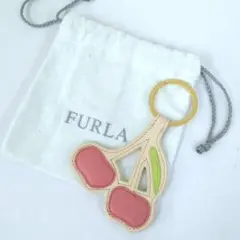 FURLA　フルラ　レザー　キーホルダー　キーリング　さくらんぼ　チェリー