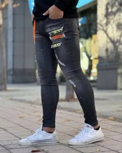 DAYGLORY ロープネオンロゴパンツ