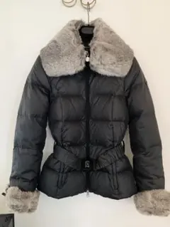 美品■ EMPORIO ARMANIアルマーニ ダウン コートリアルファー S