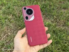 Huawei Pura 70 Ultra 12+512 新年度限定色