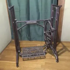 JACK　ジャノメ職業用足踏みミシン鉄脚　大型　 テーブルに！ JACK様専用 ジャノメ職業用足踏みミシン鉄脚 大型 テーブルに！