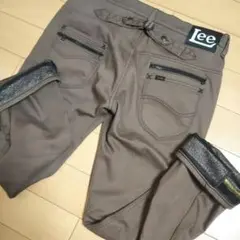 Item thumbnail for item 66fa4cbf-b660-48df-8854-a3d8d0aba0f8