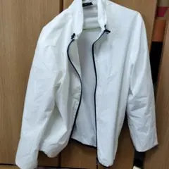 白い上着