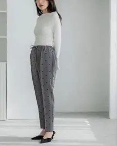 coca フロッキーテーパードパンツ