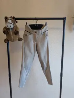 Item thumbnail for item ae215b07-f5d1-4f25-932a-bf9579006f84