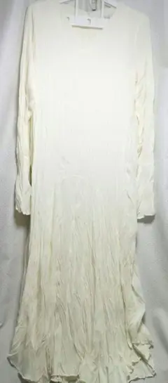 美品　ワッシャー加工ロングワンピ　ホワイト