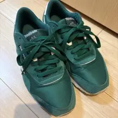 Reebok ダークグリーン スニーカー