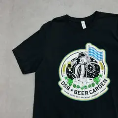宇宙飛行士の手にビールと旗　月面着陸　ユニークイラスト　Tシャツ　古着　黒色　M