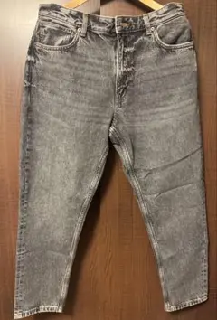 ZARA デニムパンツ　ジーンズ　RUC80089348-4　RN77302