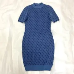 現行　美品　guess ゲス　ロゴワンピース　ストレッチ　ブルー　m size