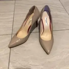 SAINT TROPEZ CORPORATION ベージュ ハイヒールパンプス