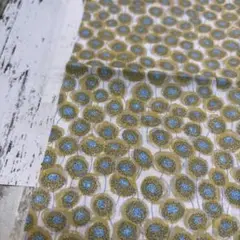 リバティ 20×50cm 欠けあり