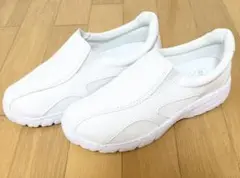 ナースシューズ