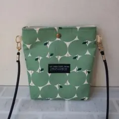 ハンドメイド ちょっとそこまでショルダー ノーマルタイプ 青りんご