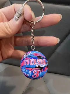 3.IVERSON バスケットボールキーホルダー卒団引退名入れストラップ可能