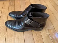 マニッシュなショートブーツ