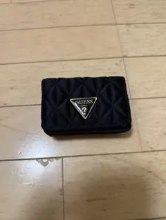 GUESS ブラック ウォレットショルダー