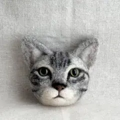羊毛フェルト サバトラ　猫　ブローチ　キーホルダー　マグネット