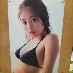 ブリキ看板 女性Mio新品