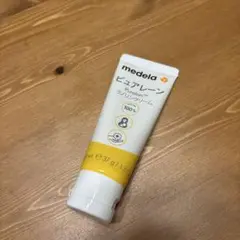 【新品未使用品】medela Purelan™ ラノリンクリーム 37g