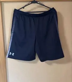 Under Armour ネイビー ショートパンツ