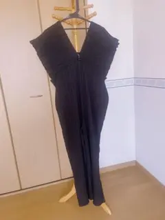 【最終お値下げ】シャーリングサロペット ブラック Mサイズ