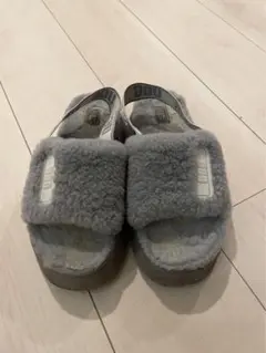 UGG 厚底 サンダル