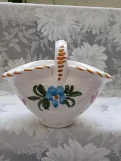 【新品　未使用】ハンドメイド雑貨 民芸品　アンティーク　ヴィンテージ　陶器　かご