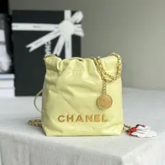 CHANEL イエロー キルティング バッグ