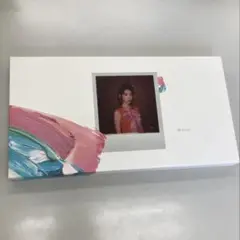 IU / Palette