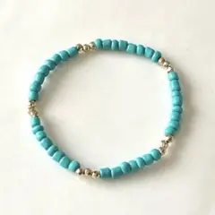【メルカリ便】ハンドメイド 中粒ターコイズブルー ゴールド ビーズブレスレット