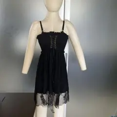 黒いレース付きノースリーブミニワンピース
