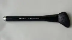 MARC JACOBS THE BLUSH チークブラシ