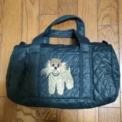 プードル刺繍　黒キルティングバッグ　犬刺しゅうバッグ